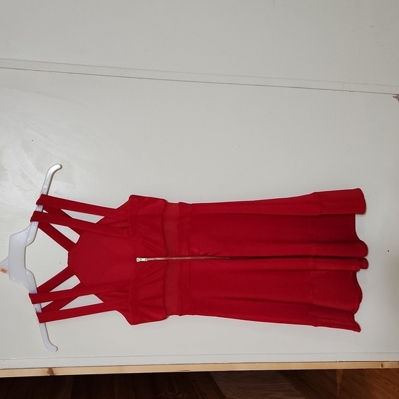 Homecoming/cocktail dress - Picture 2 of 3